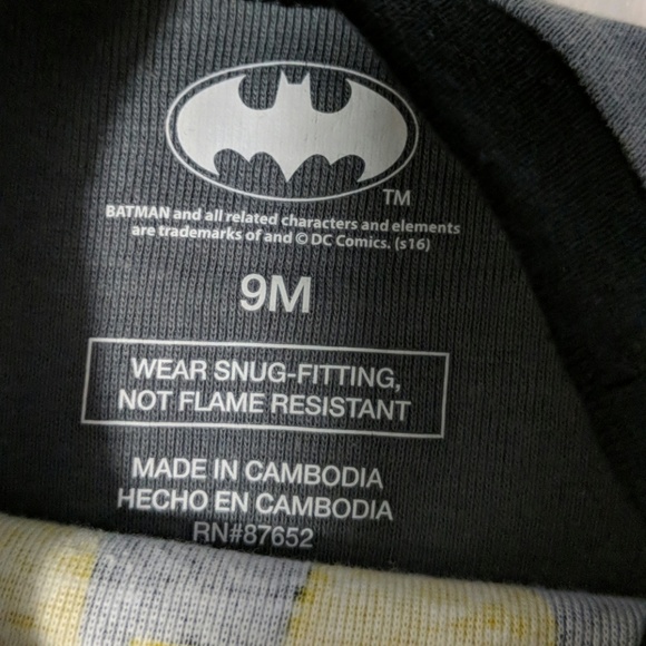 Batman 2 Pc Pajama Set - Picture 4 of 4